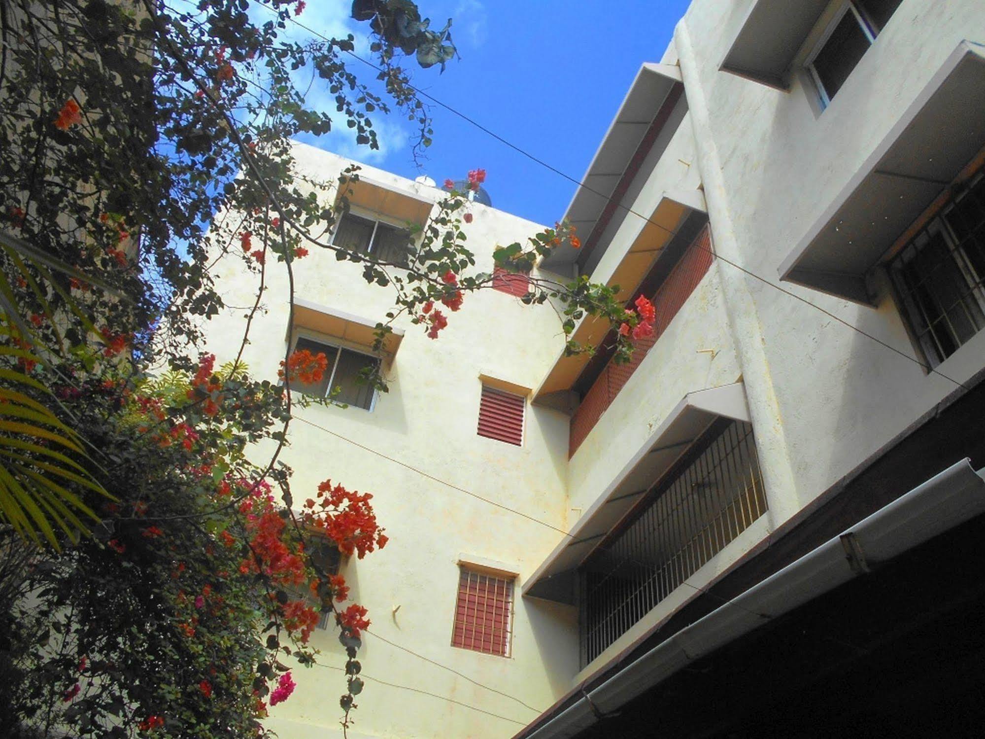 Hostal Condo-Parque 聖多明哥 外观 照片